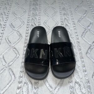 DKNY Black Sandals Size 9